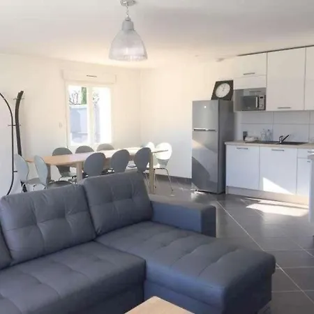 Сasa de vacaciones House Sur Mer - Charmante Maison Des Annees 70 Entierement Renovee Avec Sa Piscine Privee - Proche Du Marche
