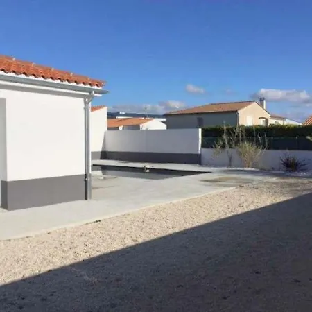 House Sur Mer - Charmante Maison Des Annees 70 Entierement Renovee Avec Sa Piscine Privee - Proche Du Marche